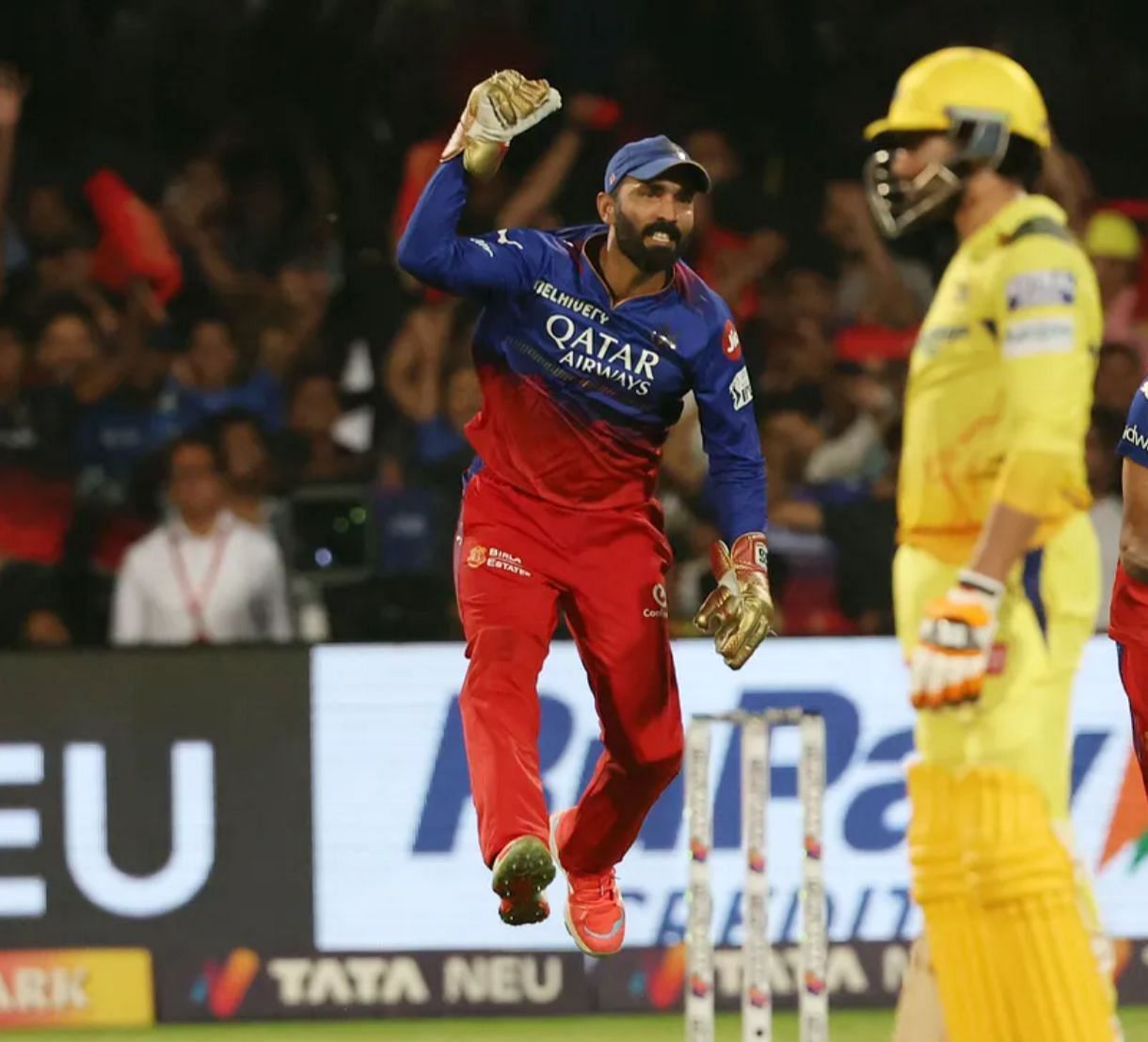 Dinesh Karthik enjoying RCB's thrilling win vs CSK